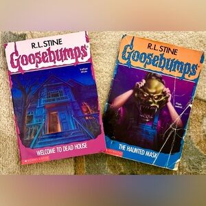 Vintage RL Stine Goosebumps Books